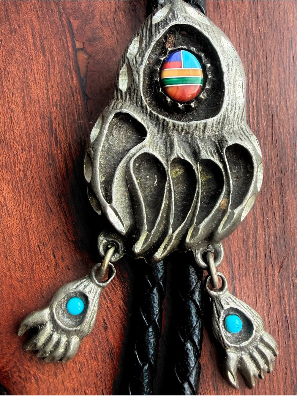 VTG Navajo Sterling Silver Bear Claw Turquoise Leather Bolo Tie By Roger
Skeet